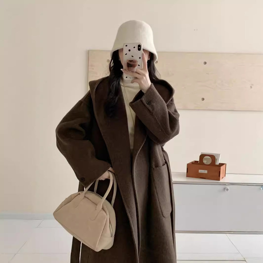 Refined Oversized Wool Coat with Hood